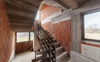 La 2 min de Campulung Muscel – 344 mp utili+ teren 4.563 mp -utilizare multiplă! - Poză 13