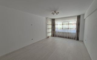 Apartament 3 camere de vânzare | Râmnicu Vâlcea, Central - Poză 3