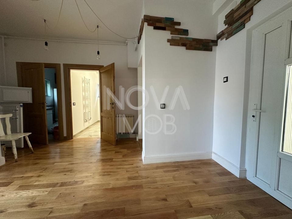 Casa de inchiriat - pretabil spatiu de birouri, Str. Luptei - Poză 11