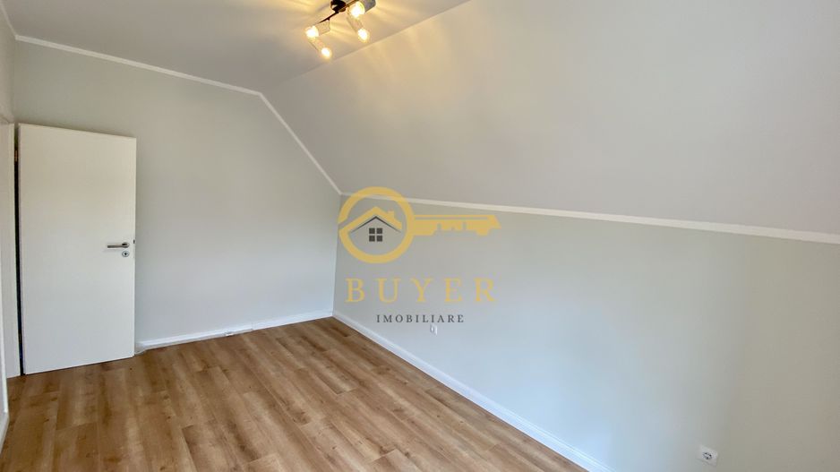 Casa intabulata, finisata LA CHEIE- Talmaciu, zona cu peisaj superb - Poză 16