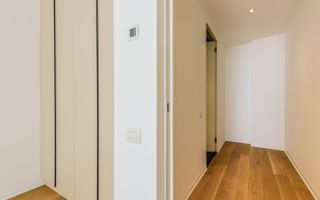 Apartamentul de la Malul Mării – Eleganță Contemporană în Inima Stațiunii - Poză 19