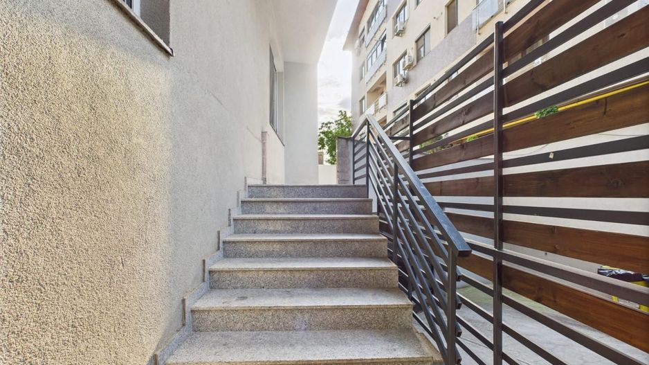Apartament 3 camere de vanzare Damaroaia - Poză 18