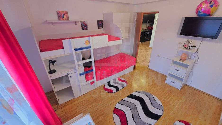 Apartament etaj 1 vila Mall Promenada Craiovita -centrala -parcare - Poză 4