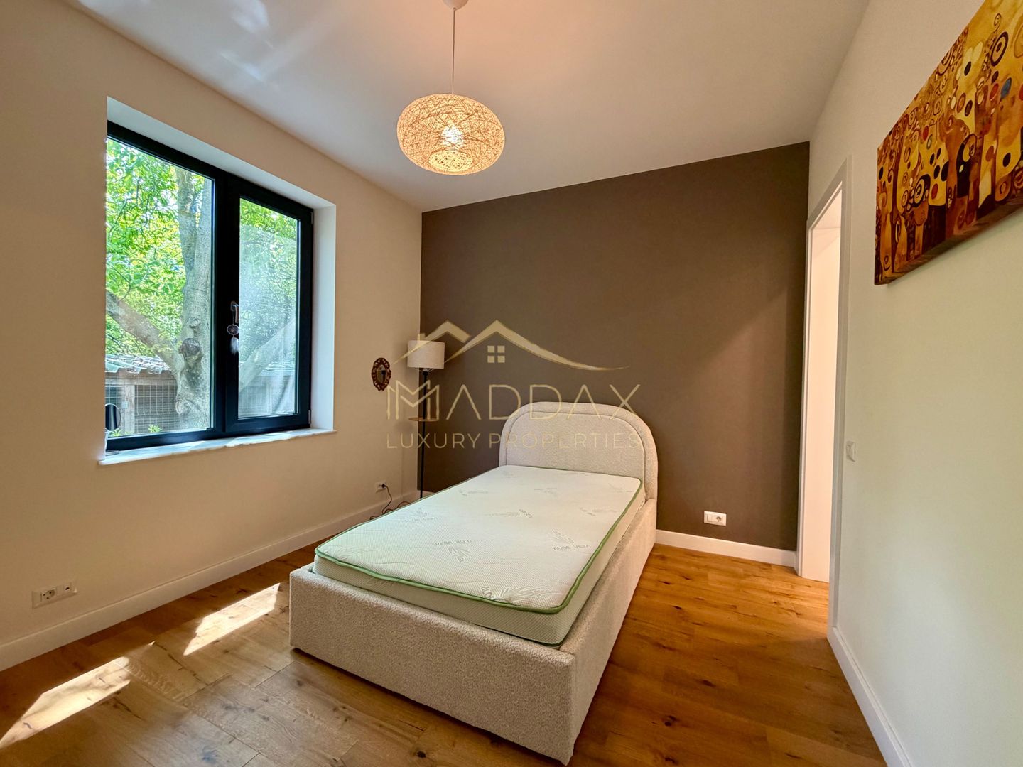 Vila cu 5 camere // * 565 mp gradina* // Tunari - Poză 30