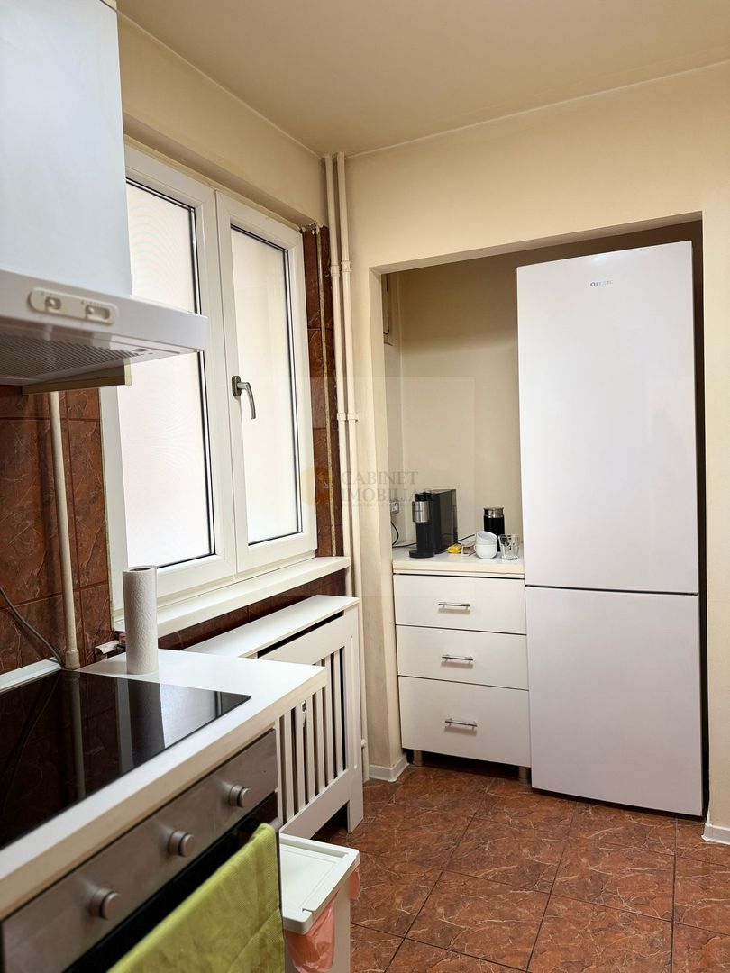 2 camere|  Decomandat | Sala Palatului |  Bloc din 1962 - Poză 12