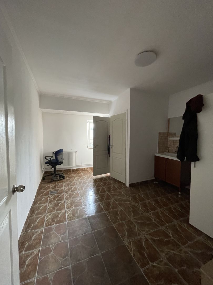 Hala de inchiriat, Calea Borșului, 970 MP - Poză 16