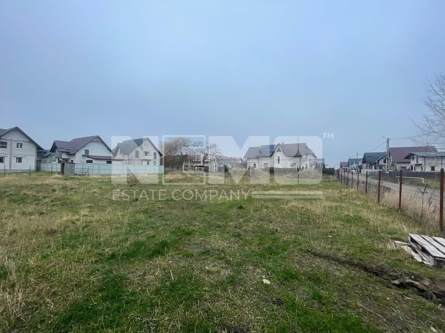 TEREN INTRAVILAN | ZONA REZIDENȚIALĂ | TOATE UTILITĂȚILE LA STRADA - Poză 5