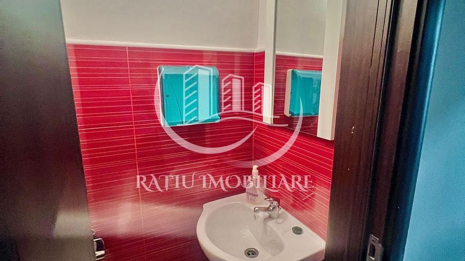 Apartament cu 4 camere | Zona Centrala | General Magheru | Oradea - Poză 18