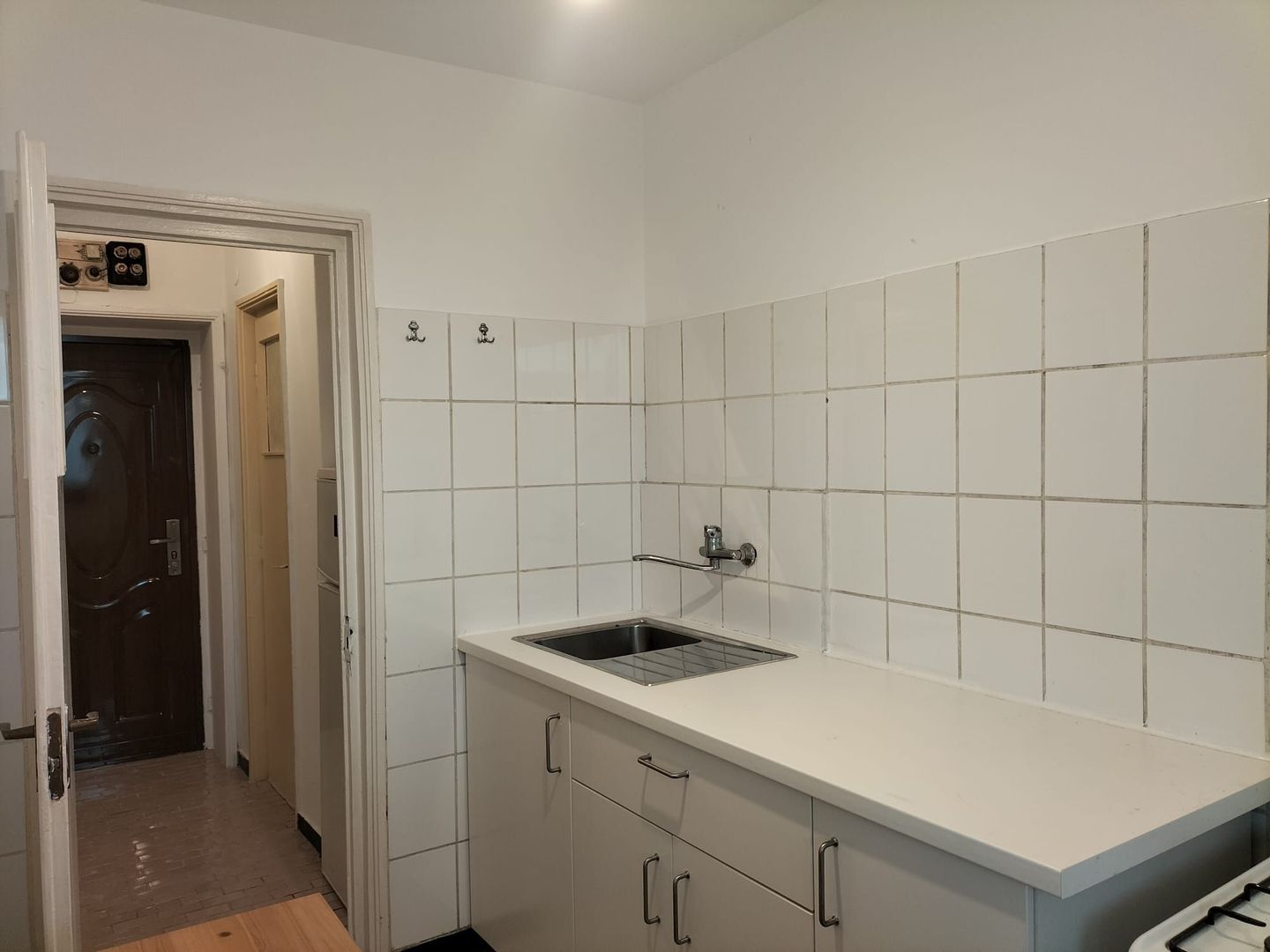 Inchiriere apartament 2 camere zona 1 Mai langa statia Metrou - Poză 11