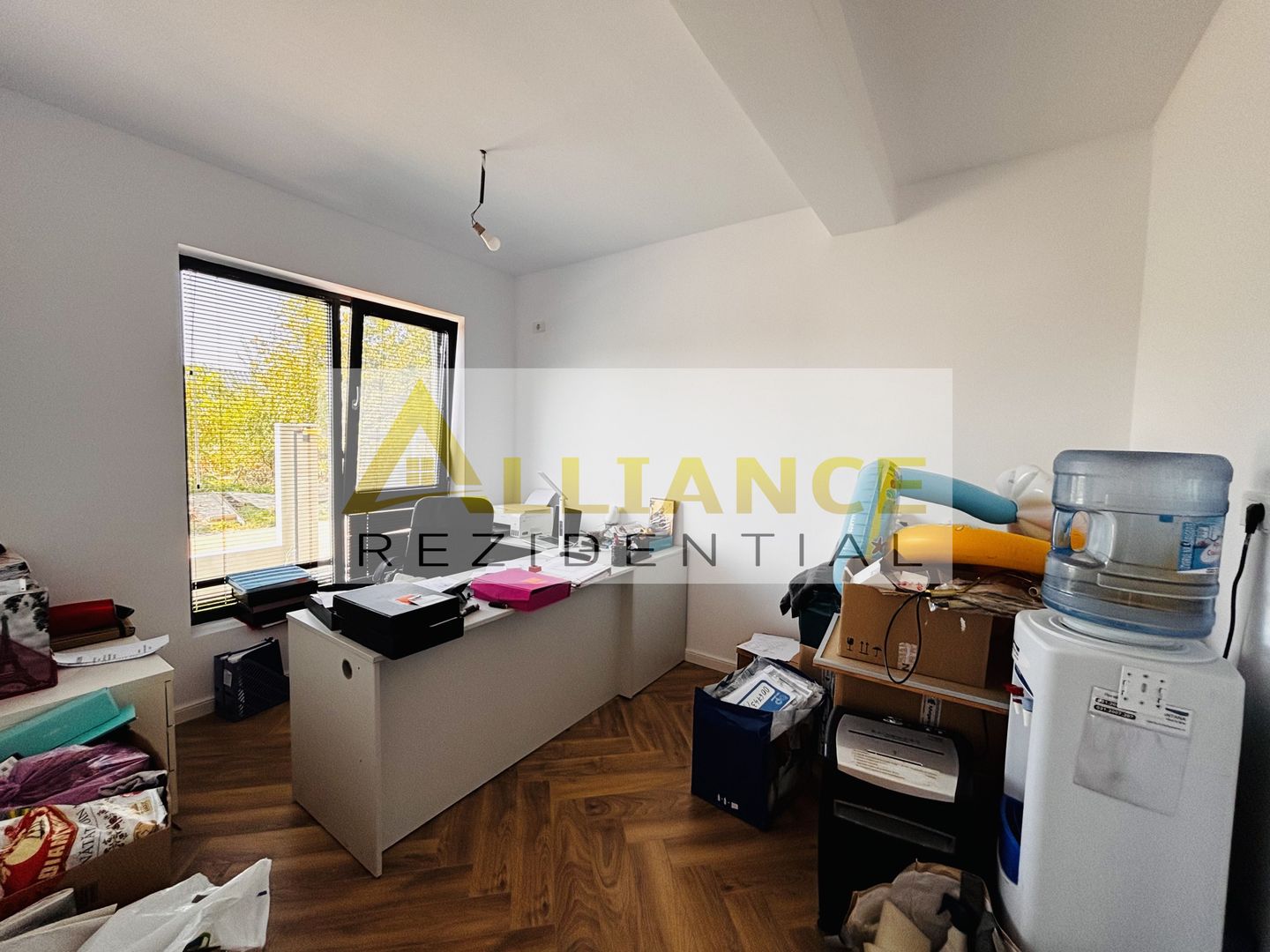 Casa  individuala cu piscina incalzita  5 camere 120 mp utili 280 - Poză 11