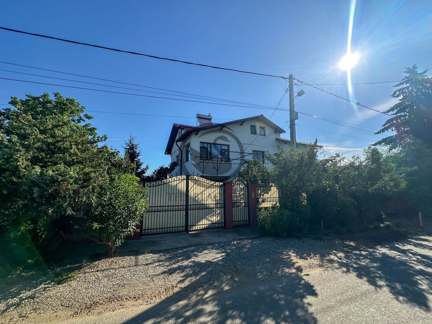 Casa de vanzare 1600 mp teren l Cocorastii Colt, Prahova l Comision 0% - Poză 1