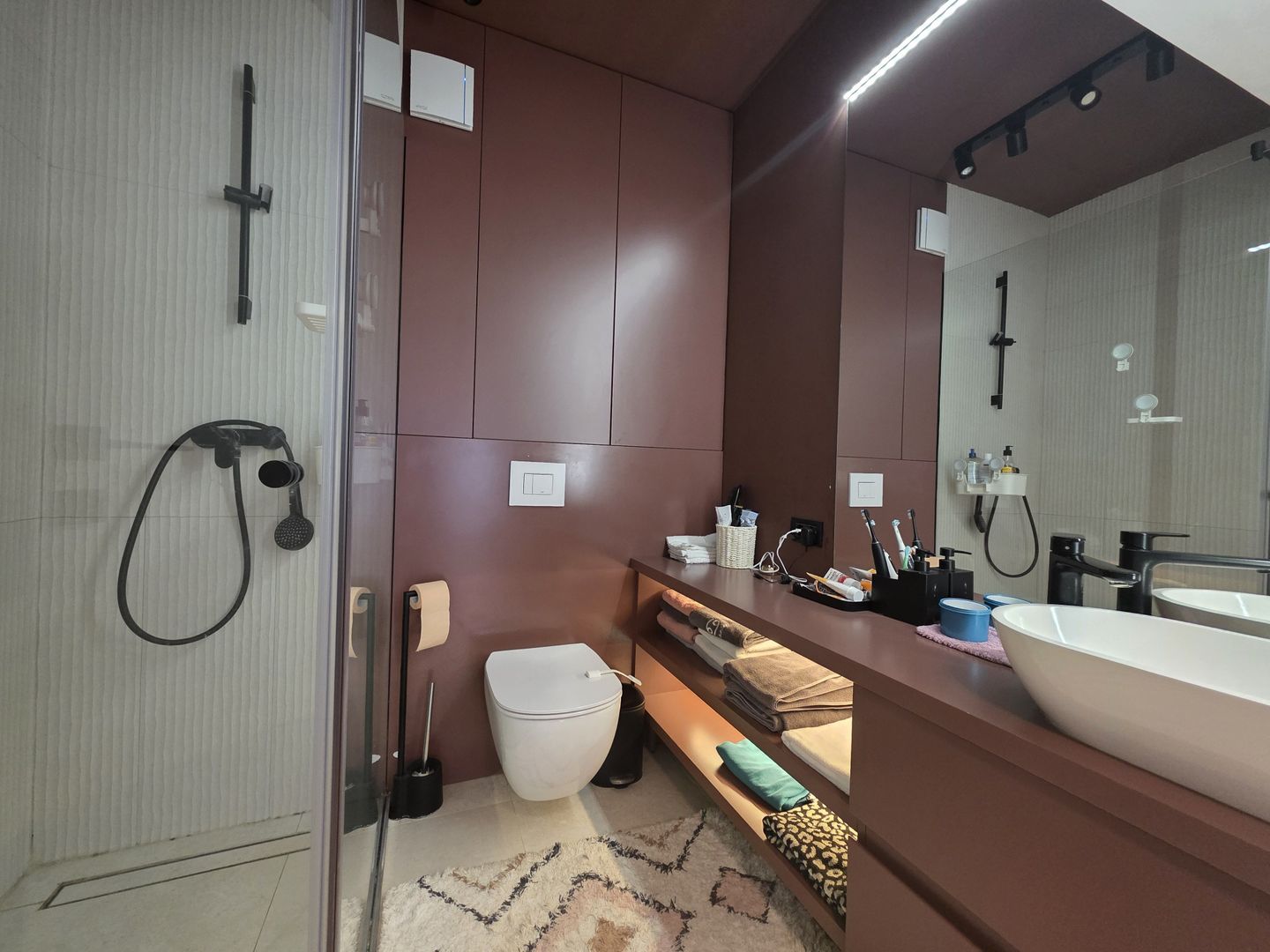 Apartament 4 camere, Iancu Nicolae utilat mobilat complet Investitie - Poză 17