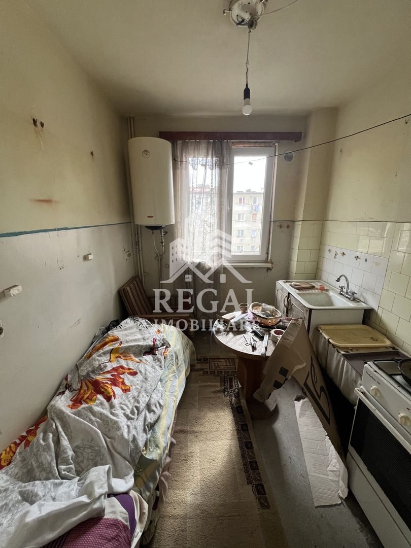 Apartament de vanzare 2 camere, in zona Micro 3 - Poză 2