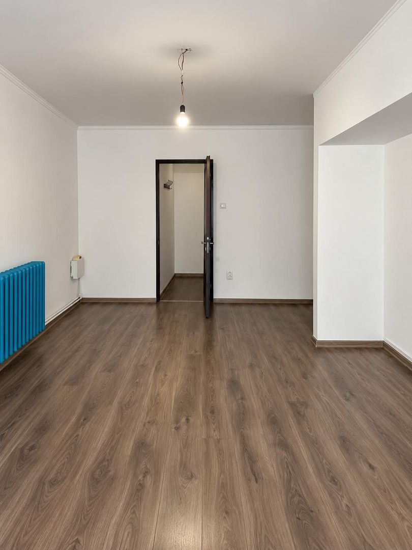 Oportunitate excelentă de afaceri Spațiu Potrivit. - Poză 1