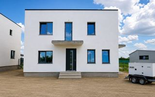 Casa noua Albota 188 mp, teren 420mp, se preda la cheie - Poză 1
