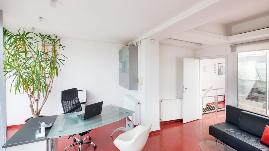 Spatiu de birouri - Poză 37