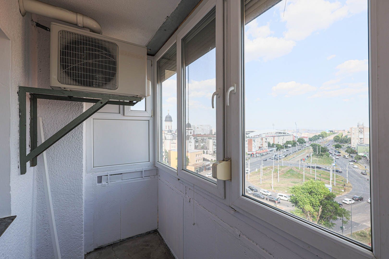 Apartament cu 2 camere în zona UTA, termoizolat. 65.400 € - Poză 9