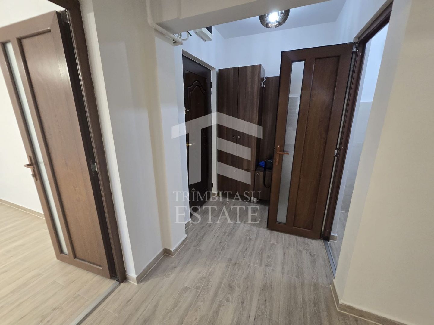 CASA DE CULTURA-Apartament 3 camere de inchiriat. - Poză 10