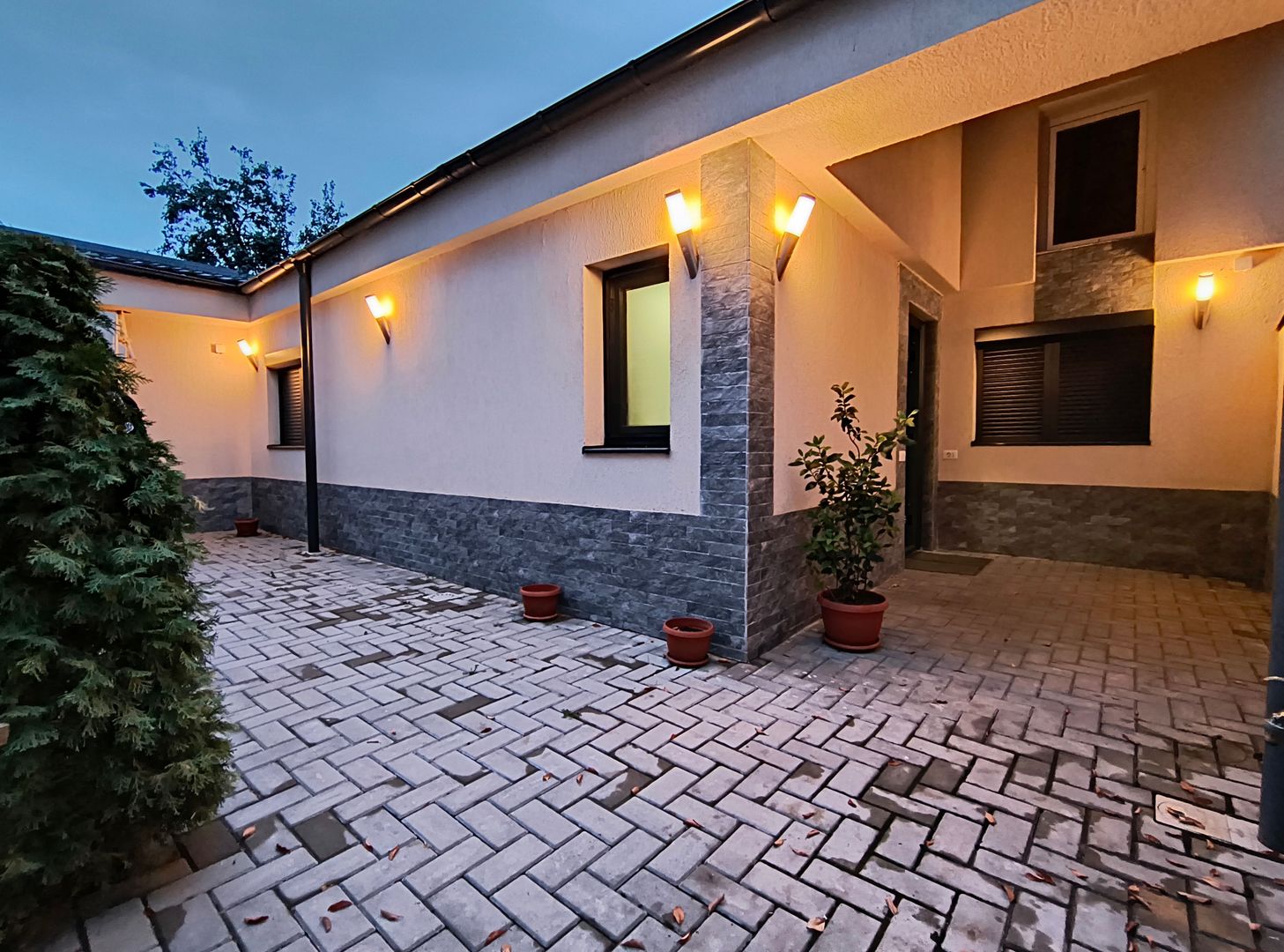 Casă gata de mutare – modernă, eficientă și complet renovată - Poză 1