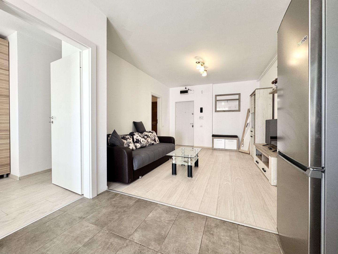 Apartament 2 camere elegant, aproape de centru, complex modern - Poză 3