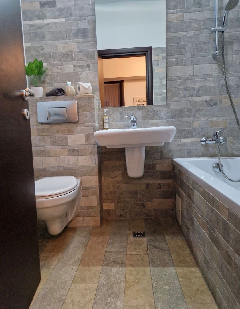 AP. 2 CAMERE VITAN, BUCATARIE INCHISA,CENTRALA PROPRIE,LOC PARCARE - Poză 5