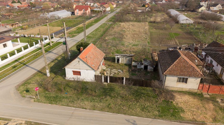 Teren 1.570 mp + casă din cărămidă–zonă liniștită - Poză 26