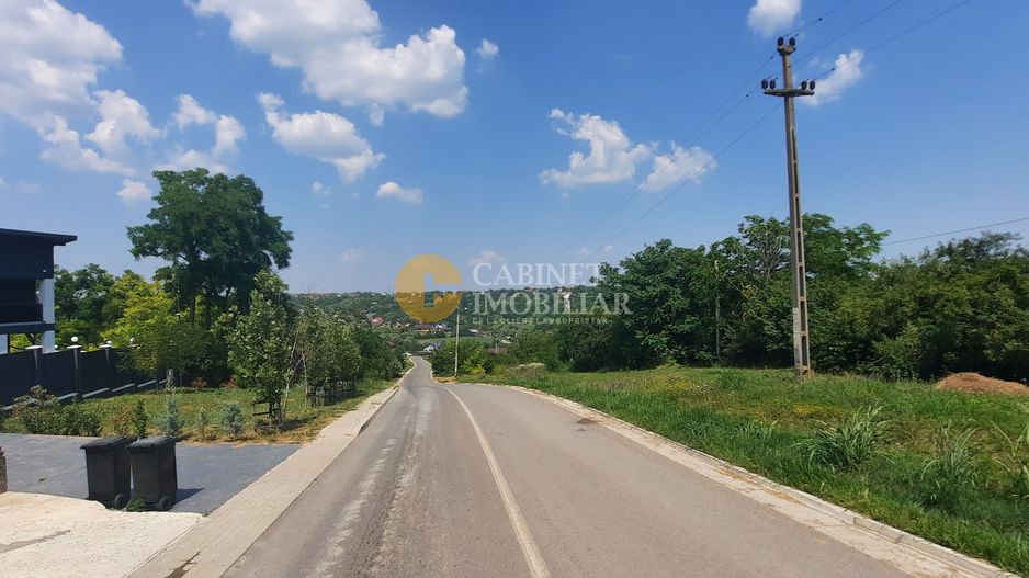 🏡TEREN INTRAVILAN 1000 MP  REDIU - Pozitie excelentă ! 🏡 - Poză 1