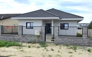 Casa individuala pe parter, 3 camere, 2 bai- Mosnita Noua, 640mp teren - Poză 1