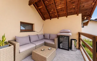 VILĂ 4 dormitoare, RENOVATĂ COMPLET 2026, Prundu, teren 937 mp - Poză 11