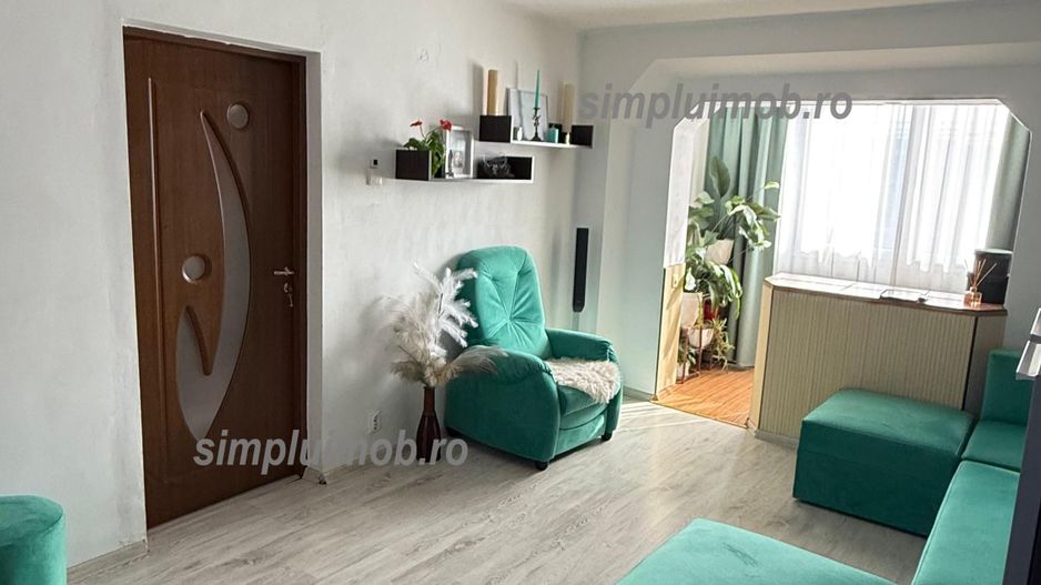 VANDUT! Metrou 1 Decembrie Decomandat Confort 1 57mp - Poză 3