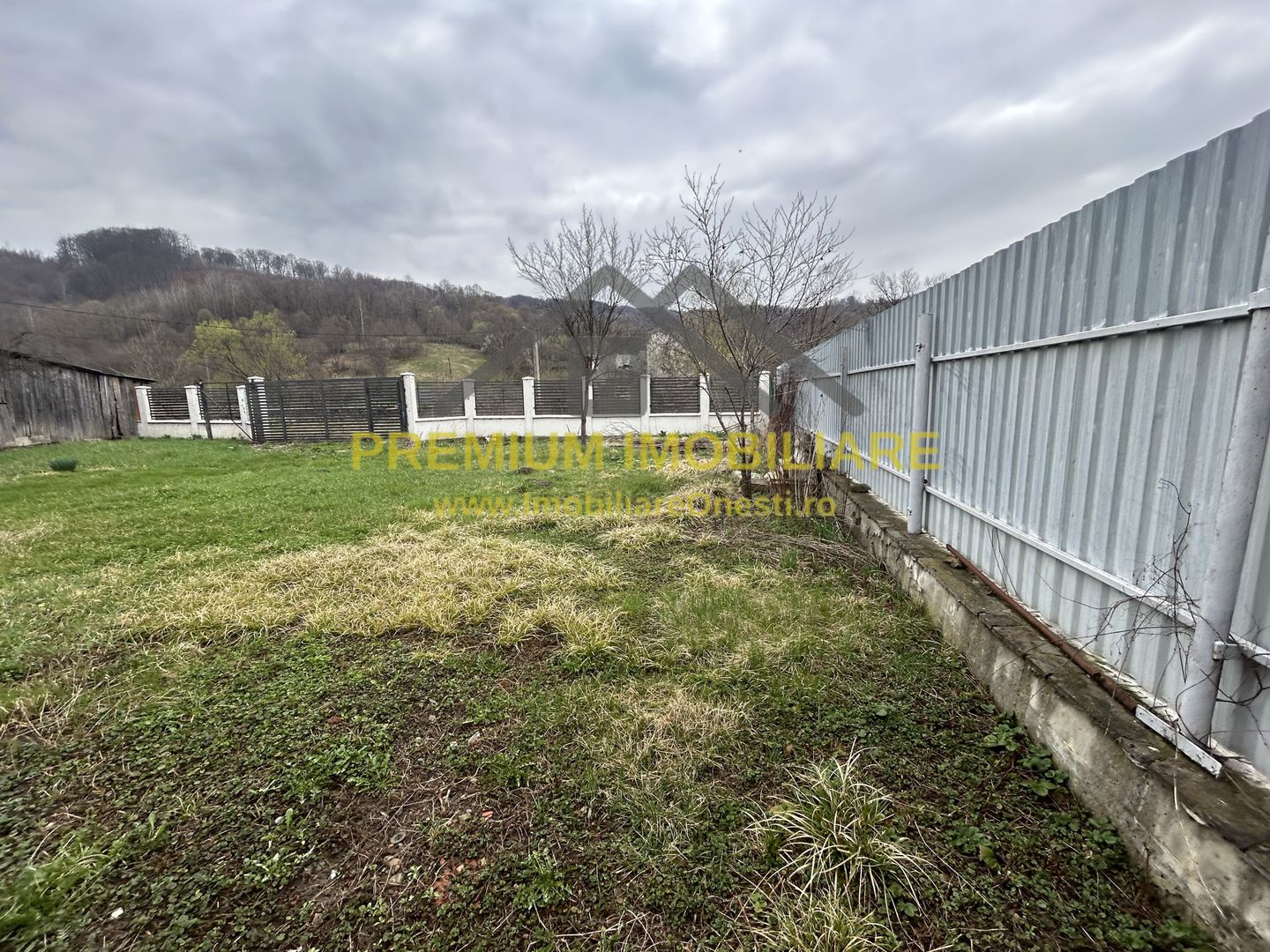 Casa de vanzare in Slanic Moldova . - Poză 17