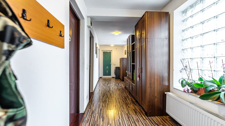 Casă cu teren pe Calea Timișorii - Poză 5