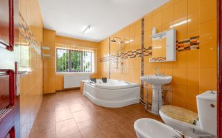 Vilă cu 3 dormitoare - zonă exclusivistă - Poză 13