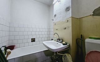 Apartament cu 3 camere decomandate, Cetate - Poză 6