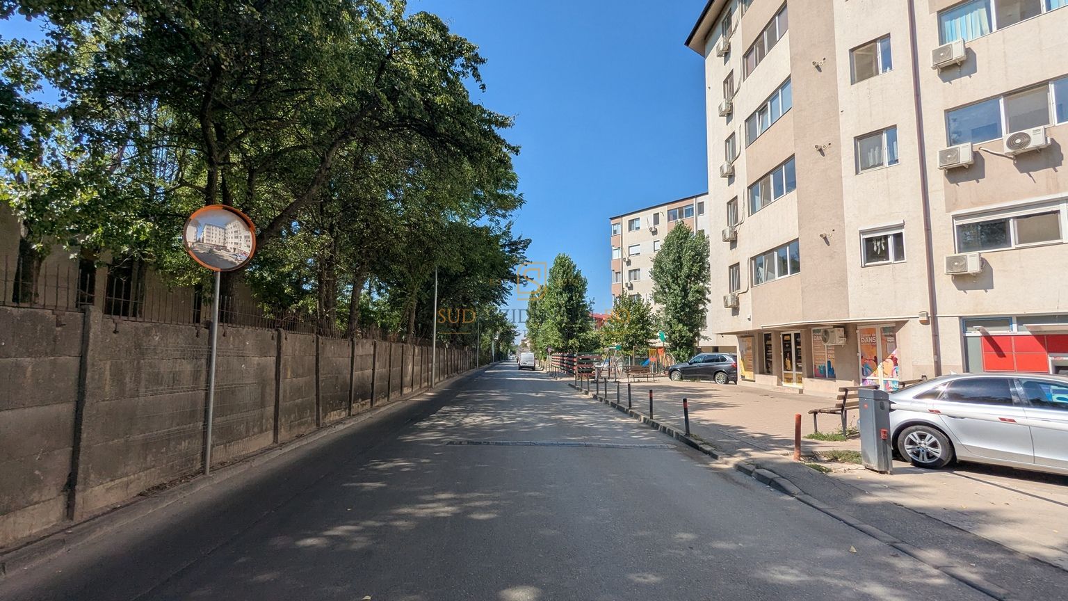 Apartament cu 2 camere, semidecomandat, metrou Berceni, Comision 0% - Poză 12
