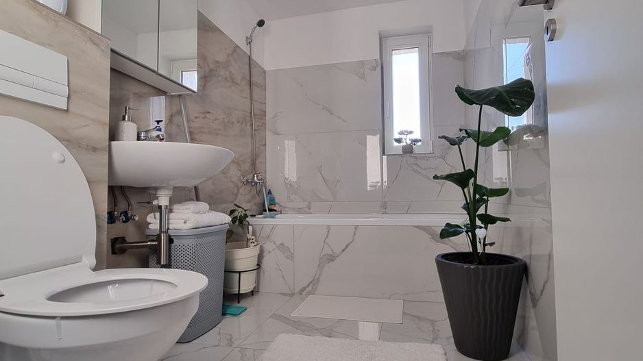 Mobilat si utilat modern - Poză 6