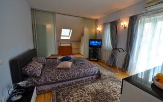 Vilă splendidă cu grădină extinsă și facilități moderne - Poză 5