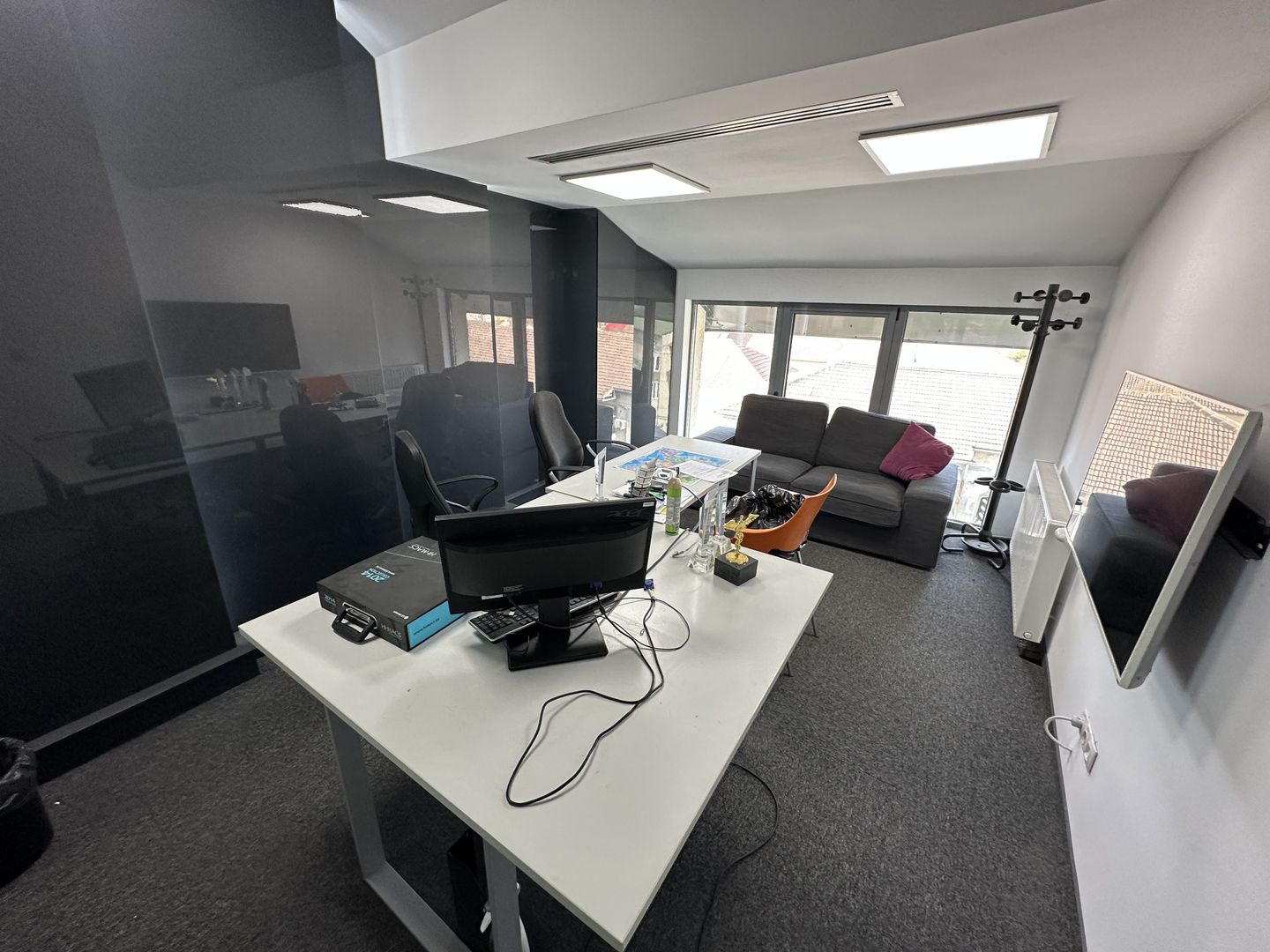 Spațiu  inchiriat   birouri   316 mp - Poză 14