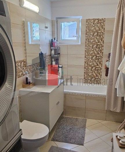 Apartament cu 3 camere de vanzare in zona Chibrit/1 Mai/Calea Grivitei - Poză 6