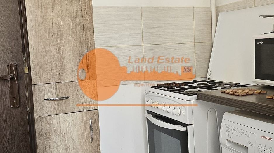 Garsoniera Gorjului (550m metrou-2008-Parcare ) - Poză 5