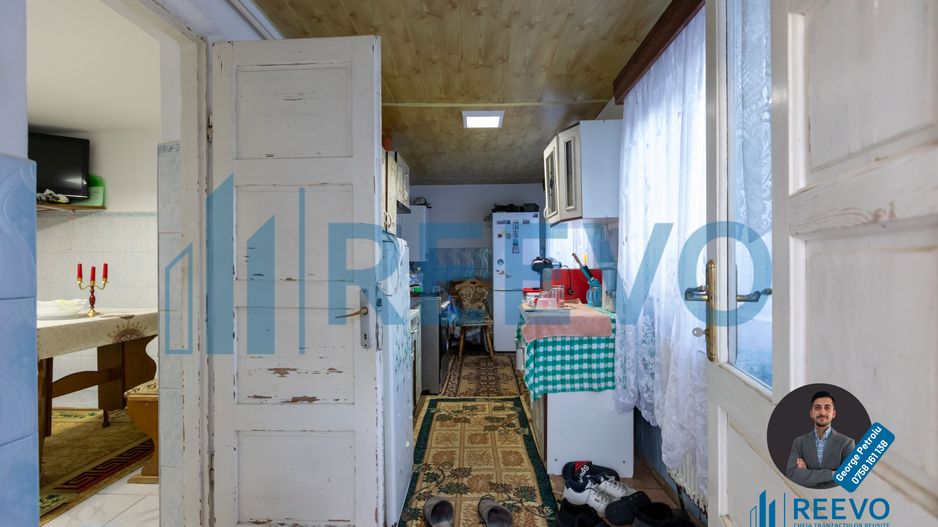 Casă + Spațiu Comercial de vânzare, Șerbanești, Bacău - Poză 14