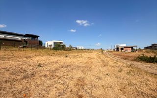 Teren intravilan str. Colinelor Oradea 940 mp - Poză 3