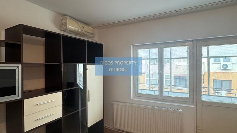 Apartament 3 camere de vânzare – Tineretului, zona Biserică - Poză 8
