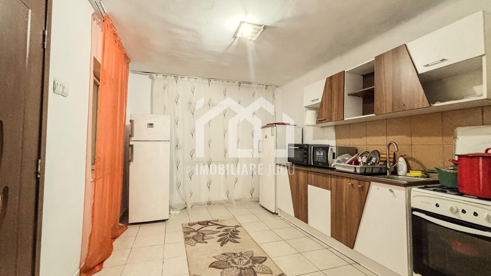 Casa individuala 3 camere, Teren 697mp, Zona linistita, Jucu de Sus - Poză 4