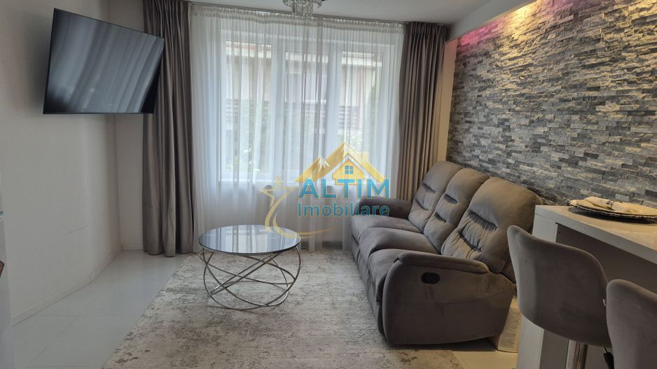 Casă cu 5 camere în Răcădău, Brașov - Poză 3