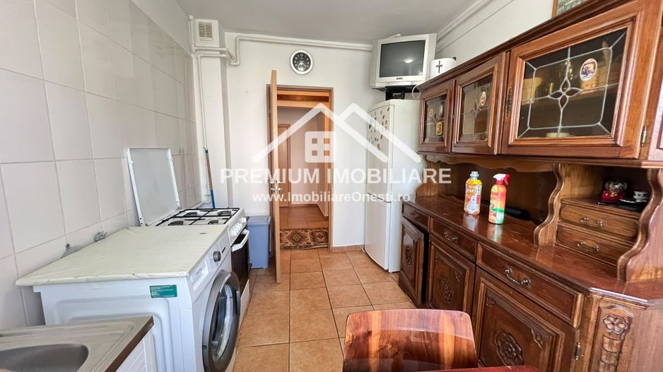 Apartament 2 camere ,zona de jos, etaj 1 de inchiriat. - Poză 6
