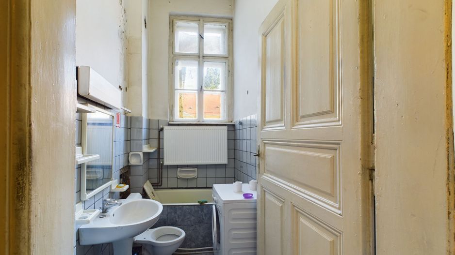Apartament generos în zonă centrală cu clădiri istorice! - Poză 3
