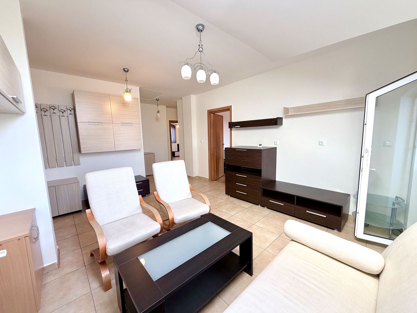 APARTAMENT SPATIOS CU LOC DE PARCARE - Poză 3