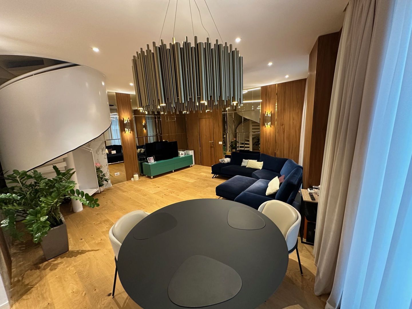 Apartament pe 2 niveluri - Poză 14