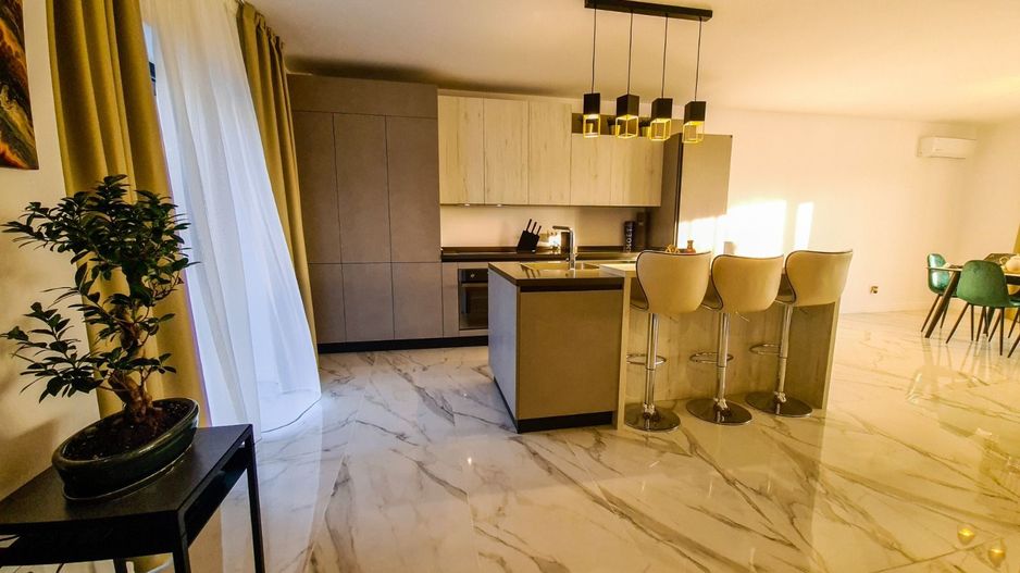 vila 4 camere | Matei Millo | Pipera Andronache | 2 parcari - Poză 2